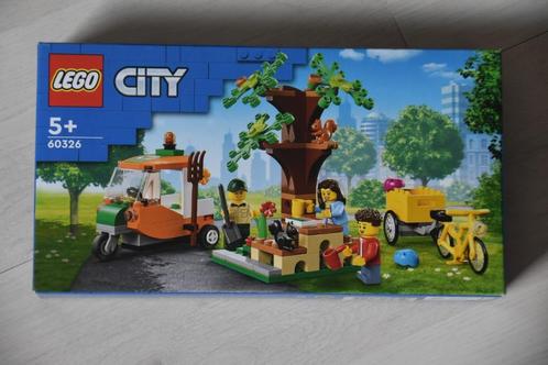 NIEUW LEGO CITY 60326 - Picknick in het park, Kinderen en Baby's, Speelgoed | Duplo en Lego, Nieuw, Lego, Complete set, Ophalen of Verzenden