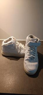Nike Air Force 1 modèle haut de gamme blanche, Enlèvement