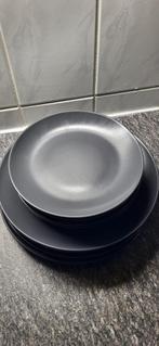 Ikea borden en kommen, Huis en Inrichting, Ophalen, Zo goed als nieuw