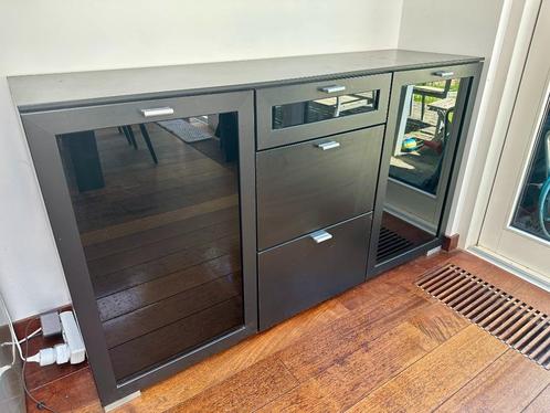 Meuble de rangement buffet noir avec portes vitrées, Huis en Inrichting, Kasten | Buffetkasten, Gebruikt, Met lade(s), Met deur(en)