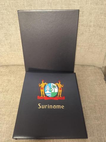 Davo album Suriname met beschermhoezen beschikbaar voor biedingen