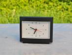 reveil avec alarme boitier noir, Enlèvement ou Envoi, Comme neuf, Réveil ou Horloge