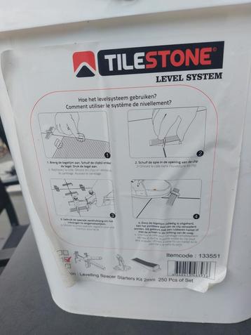 Tilestone Level System Itemcode 133551, Enlèvement, Comme neuf