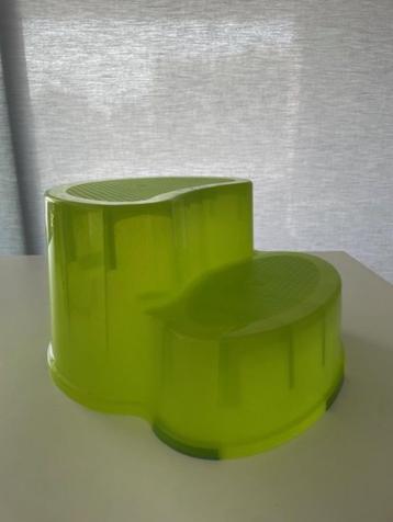 Childwood - Opstapje groen beschikbaar voor biedingen