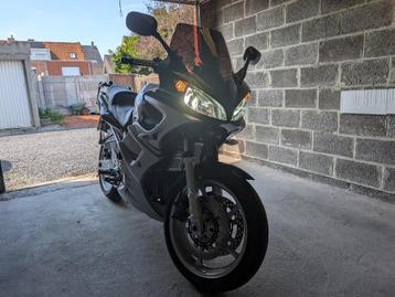 Yamaha Fazer 600 FZ6S beschikbaar voor biedingen