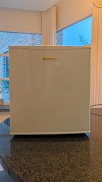 Kleine koelkast met vriesvak, tafelmodel., Elektronische apparatuur, Koelkasten en IJskasten, Minder dan 75 liter, Ophalen, Gebruikt