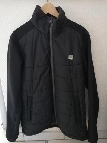 Veste d'été noire Bench taille M, Enlèvement ou Envoi, Comme neuf, Taille 48/50 (M)