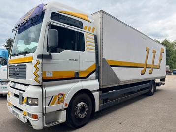 MAN TGA 18.360 *MANUAL GEARBOX-BOITE MANUELLE* (bj 2003) beschikbaar voor biedingen