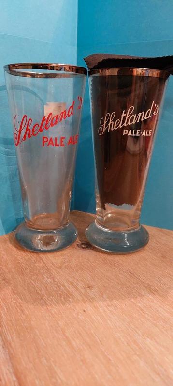 Shetland's Pale Ale de RODE en de WITTE belettering. beschikbaar voor biedingen