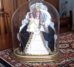 Maria Met Kindje Jezus.Onder glazen stolp., Antiek en Kunst, Ophalen