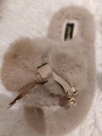 Prachtige fluffy en warme pantoffels, Kleding | Dames, Ophalen