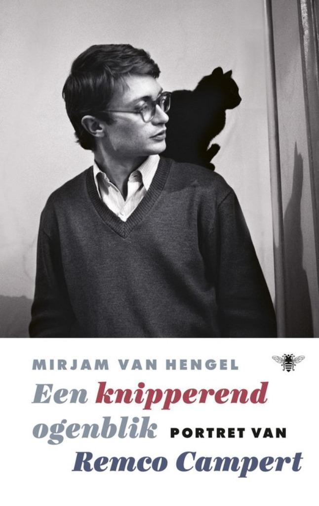 Te Koop Boek EEN KNIPPEREND OGENBLIK Mirjam Van Hengel, Boeken, Biografieën, Zo goed als nieuw, Kunst en Cultuur, Ophalen of Verzenden