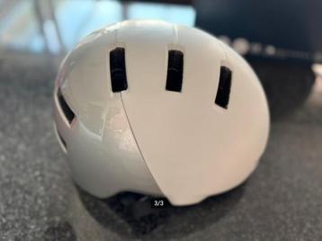 Abus fietshelm maat L  beschikbaar voor biedingen