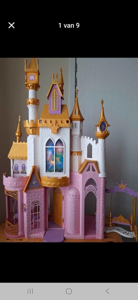 disney kasteel met poppen, Kinderen en Baby's, Speelgoed | Poppenhuizen, Zo goed als nieuw, Ophalen