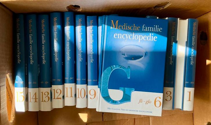 MEDISCH ENCYCLOPEDIE van Het Laatste Nieuws., Boeken, Encyclopedieën, Zo goed als nieuw, Complete serie, Medisch, Ophalen