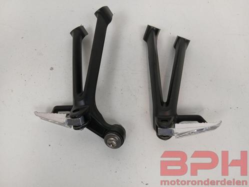 Duo voetsteunen Suzuki GSX-R 600 750 K8 K9 L0 2006 t/m 2010, Motoren, Onderdelen | Suzuki, Gebruikt, Ophalen of Verzenden