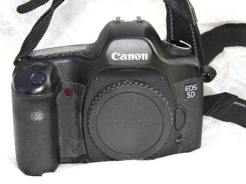 Canon 5 D mark 1 + oplader en 1 batterij + 4 gigaskaart:, Audio, Tv en Foto, Fotocamera's Digitaal, Gebruikt, Spiegelreflex, Canon