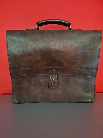 Aktentas " Yves Renard ", Handtassen en Accessoires, Tassen | Schooltassen, Ophalen of Verzenden, Zo goed als nieuw