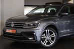 Volkswagen Tiguan 2.0 TDI R-Line Pano ACC TrekH LijnA Garant, Auto's, Volkswagen, Automaat, Gebruikt, 4 cilinders, Leder