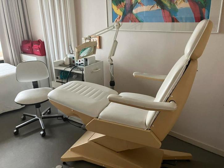 Matériel et siège de Pédicurie, Divers, Matériel Infirmier, Utilisé, Enlèvement