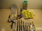 Set keukenspullen : 22 stuks, messen, lookpers, blikopener.., Huis en Inrichting, Ophalen of Verzenden