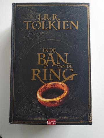 In de ban van de ring, door J.R.R. Tolkien