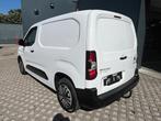Citroën Berlingo Benzine - Lichte vracht/3 plaatsen/trekhaa, Auto's, Citroën, Voorwielaandrijving, 4 deurs, Stof, Gebruikt