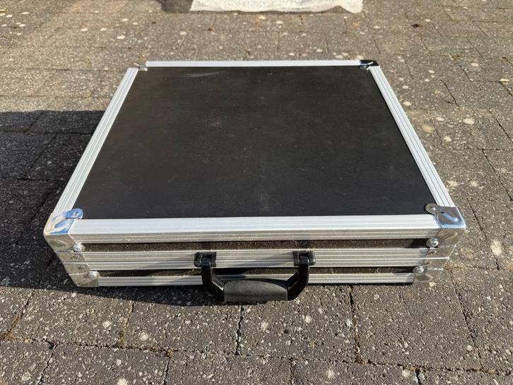 Opvouwbare (in hoogte verstelbare) laptop tafel, Computers en Software, Laptopstandaarden, Zo goed als nieuw, In hoogte verstelbaar