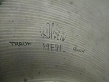 6 cymbalen  beschikbaar voor biedingen
