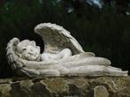 Slapende Engel in Vleugels - Beige - Polystone, Antiek en Kunst, Ophalen of Verzenden