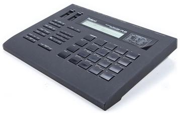 Roland R8 Human Rythmbox beschikbaar voor biedingen