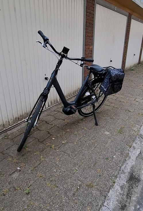 Elektrische fiets te koop met weinig km en in goede staat, Fietsen en Brommers, Elektrische fietsen, Zo goed als nieuw, Overige merken