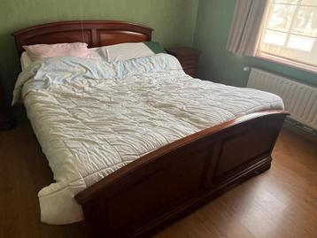 Complete slaapkamer  beschikbaar voor biedingen