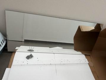 Badkamer spiegel 120cm x 50cm beschikbaar voor biedingen