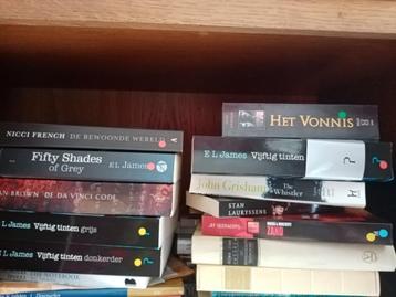 allerhande boeken aan €1 beschikbaar voor biedingen