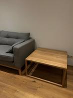 Table en hetre massif, Enlèvement