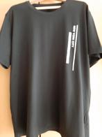Twee heren T-shirt maat XXL zwarte kleur 2de hands, Zwart, Overige maten, Ophalen of Verzenden, Zo goed als nieuw