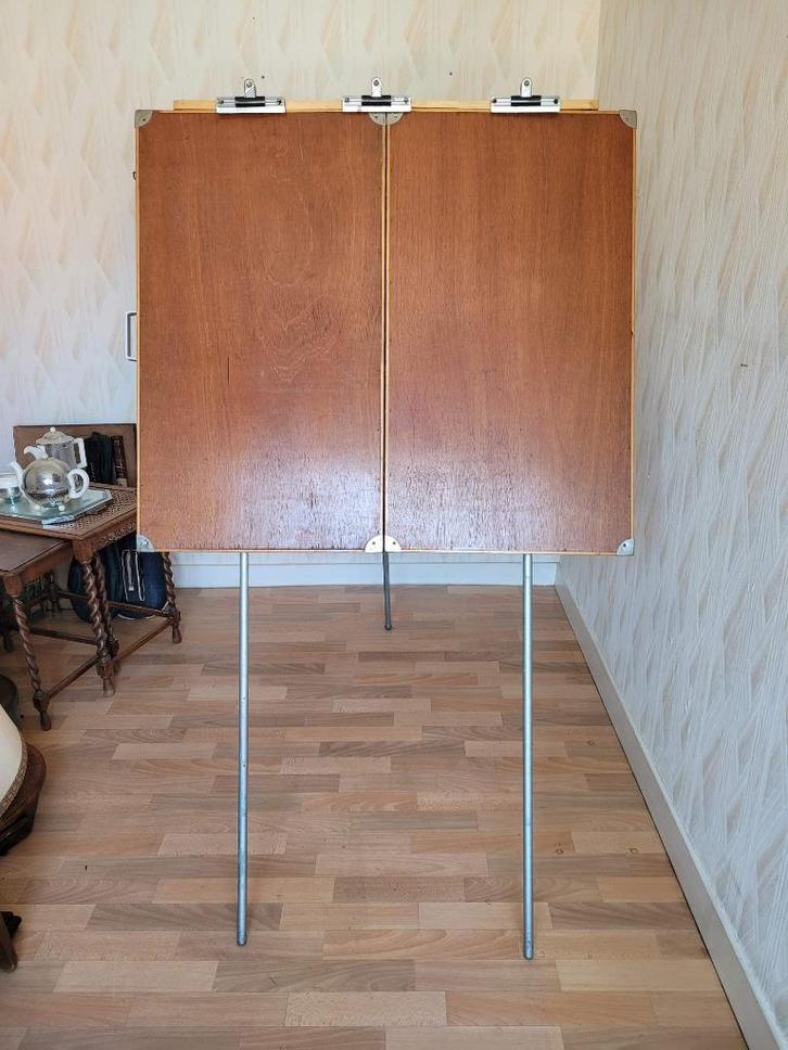 Vintage hobbytafel op pikkel, Doe-het-zelf en Bouw, Tekentafels, Zo goed als nieuw, Ophalen