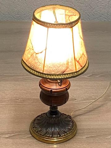 Kleine vintage tafellamp, prijs: 15€ beschikbaar voor biedingen