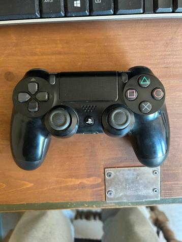 Playstation 4 controller beschikbaar voor biedingen