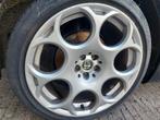 ALFA ROMEO Veloce 18" velgen met banden 225 40 18, Auto-onderdelen, Banden en Velgen, Ophalen, Gebruikt, Band(en)