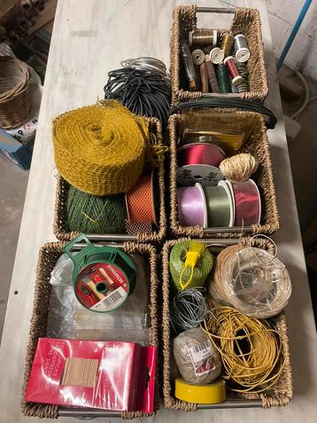 Bloemschikmateriaal / bloemstuk beschikbaar voor biedingen