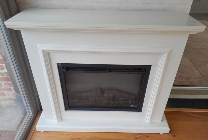 Elektrische inzethaard met schouwombouw, Maison & Meubles, Cheminées, Comme neuf, Enlèvement