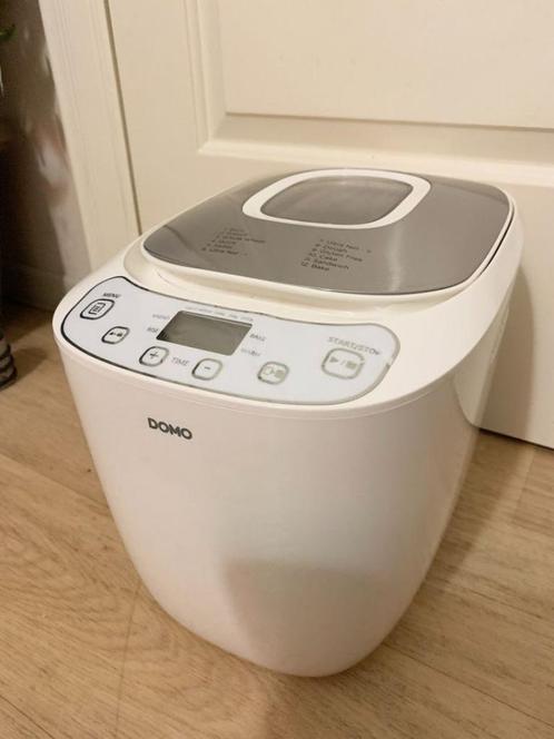 Nieuwe broodbakmachine Domo, Elektronische apparatuur, Broodbakmachines, Nieuw, Met timer, 800 tot 1200 gram deeg, Kijkvenster