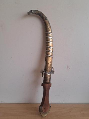 Dague orientale -
Collection beschikbaar voor biedingen