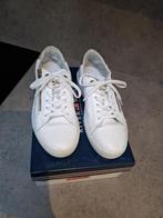 Sneakers wit river woods, Kleding | Dames, Schoenen, Ophalen, Zo goed als nieuw, Wit, Sneakers