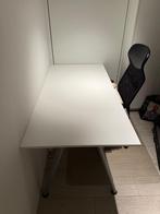 Witte bureau Ikea, Huis en Inrichting, Bureaus, Ophalen, In hoogte verstelbaar, Zo goed als nieuw, Bureau