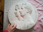 Médaillon plâtre-couple princier Albert et Paola de Belgique, Comme neuf, Autres types, Enlèvement