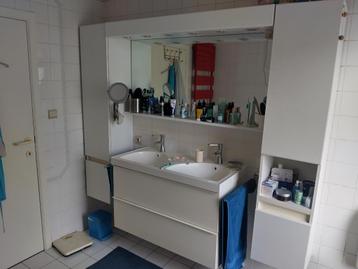 Complete mooie badkamer beschikbaar voor biedingen