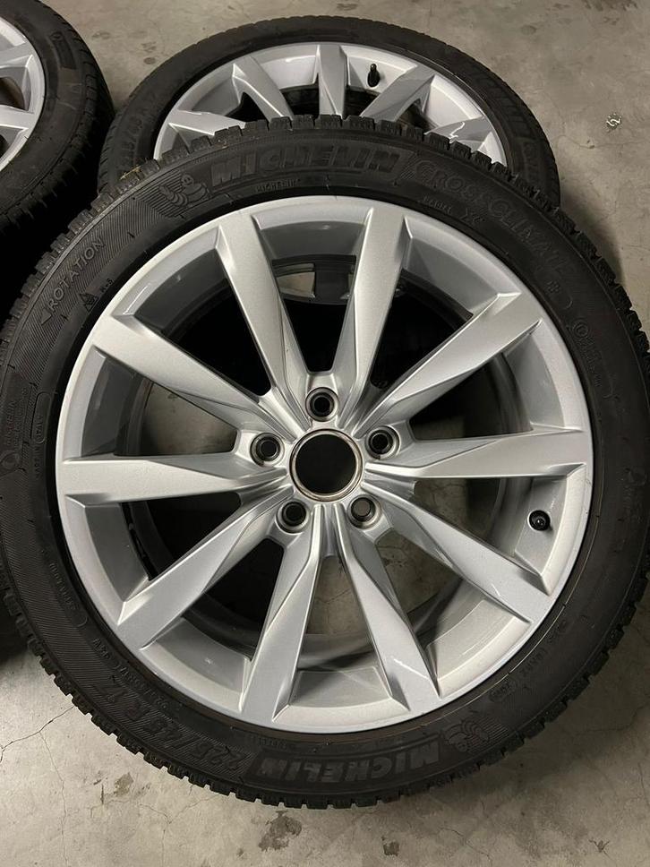 Jantes Vw 17”, Autos : Pièces & Accessoires, Pneus & Jantes, Pneu(s), Pneus hiver, Enlèvement